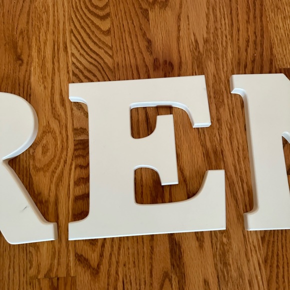 “Lauren” Wooden Block Letters - Picture 7 of 9